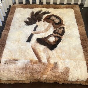 PERIVIAN ALPACA WALL HANGING QUILT
